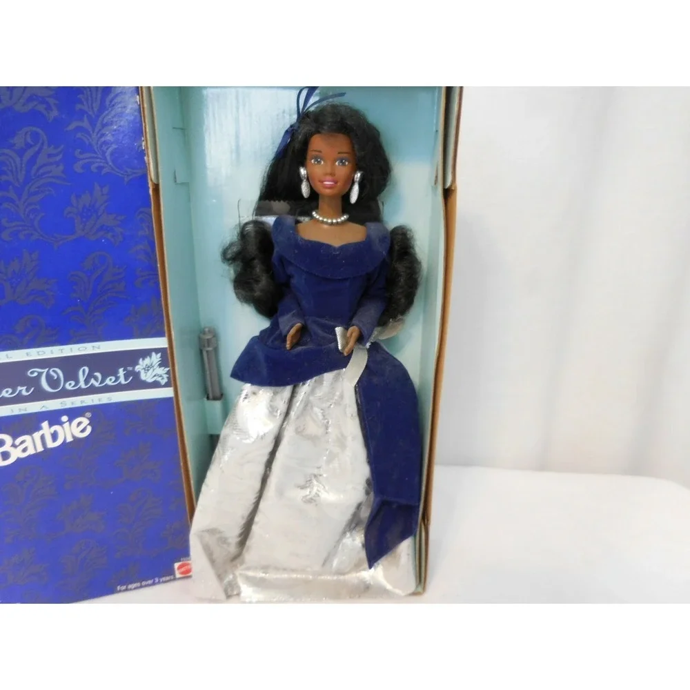 Avon Winter Velvet African American Barbie Doll‎ Special Edition Mattel 1995 NEW